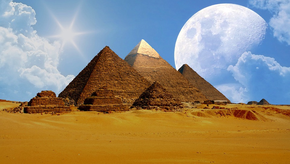 Les pyramides de Gyzeh, Egypte